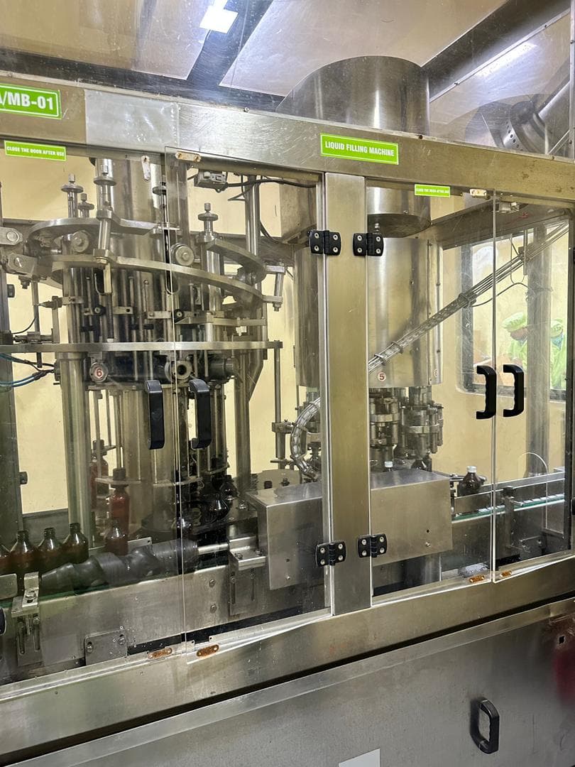 Liquid filling line in a qualified manufacturing facility